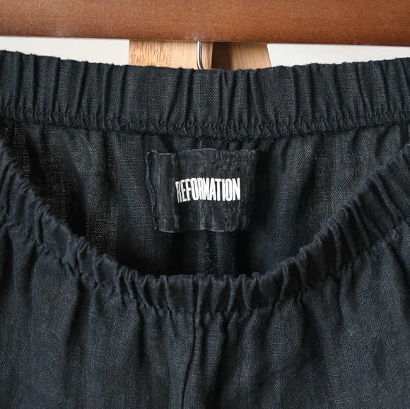 SOLD🥀 Reformation Tyson Linen Shorts - Picture 3 of 6